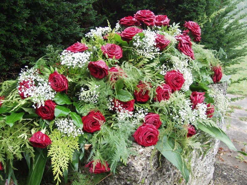 funeraire-ESPARRON-min_roses-61203